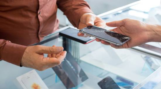 Policing urges manufacturers: make stolen mobiles worthless to criminals